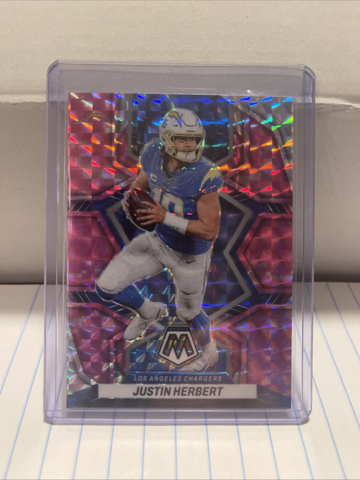 2022 Panini Mosaic - Justin Herbert #101 Camo Pink Mosaic Prizm
