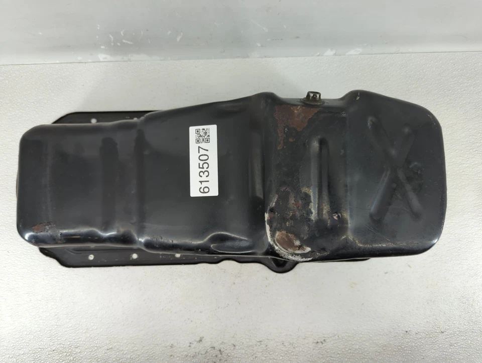 1997 Chevrolet Suburban 1500 Engine Oil Pan Black Z7YYF - Image 2 of 4
