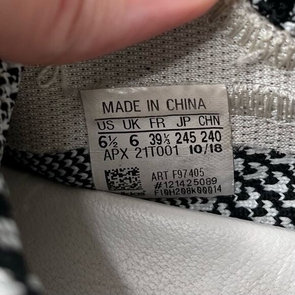 Adidas Y-3  Yohji Yamamoto  White/Black Ratio Racer Knit Sneakers Sz 6.5 Lace-Up Adidas Y-3 Yohji Yamamoto White/Black Ratio Racer Knit  main image 3
