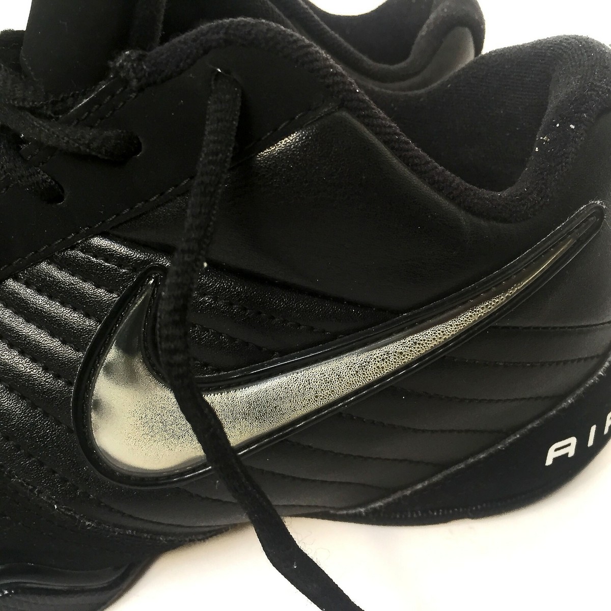 Nike Air Baseline Low Mens Leather Basketball Shoe Black  display picture 1