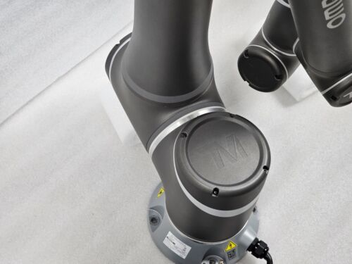 Omron Adept TM12M Collaborative Robot RT6-1101300+TM12M Controller 69124-000RevA - Picture 12 of 24