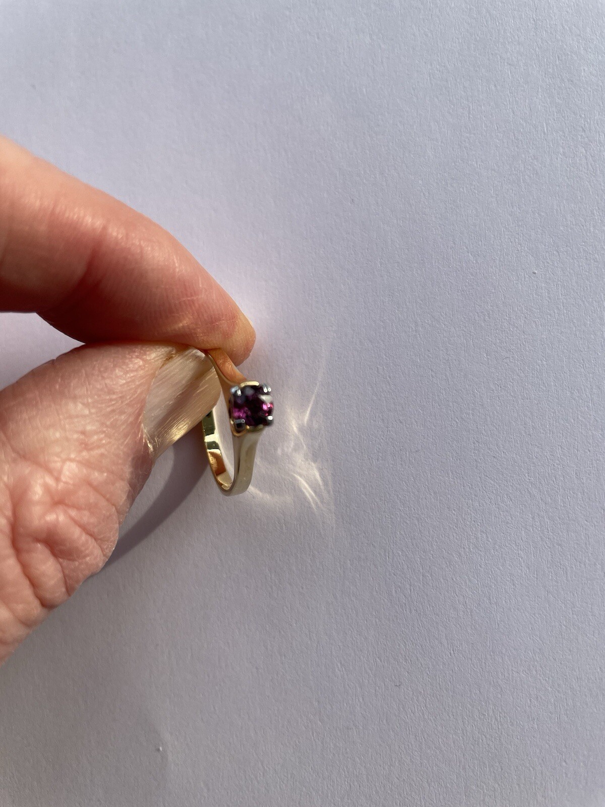 18ct Gold Ring. Ruby Solitaire - image 5