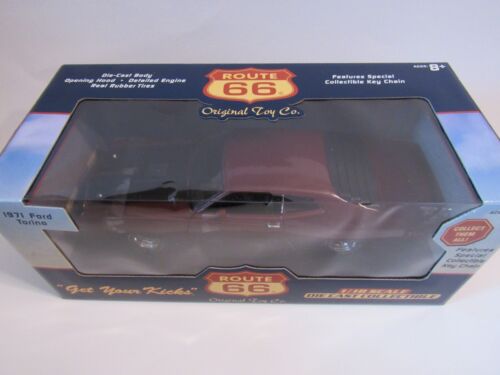 New 1971 Ford Torino Route 66 Diecast 1:18 Maroon Car Collectible Key Chain NIB - Picture 2 of 4