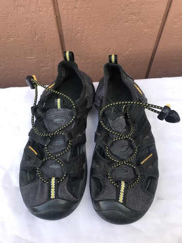 EUC Keen Waterproof Sandals Youth Size US 3 EUR 35 Gray Black Canvas A7 - Picture 3 of 10