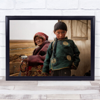 Oma und Kind Nepal Ureinwohner Asien asiatisch indigen Tasse Becher Getränk Wandkunstdruck