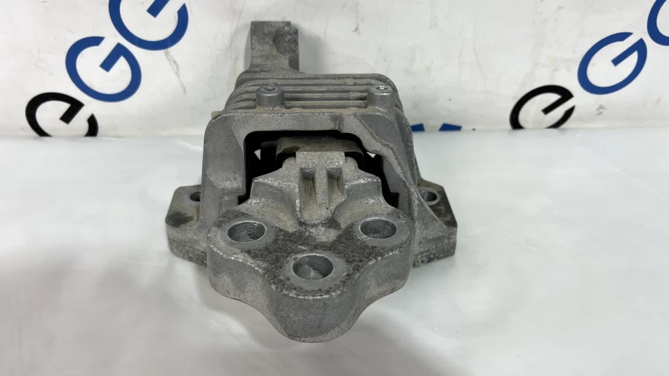 Chrysler 200 2015-2017 aislador de montaje de transmisión delantera izquierda 68233389AB fabricante original Foto 2 de 4