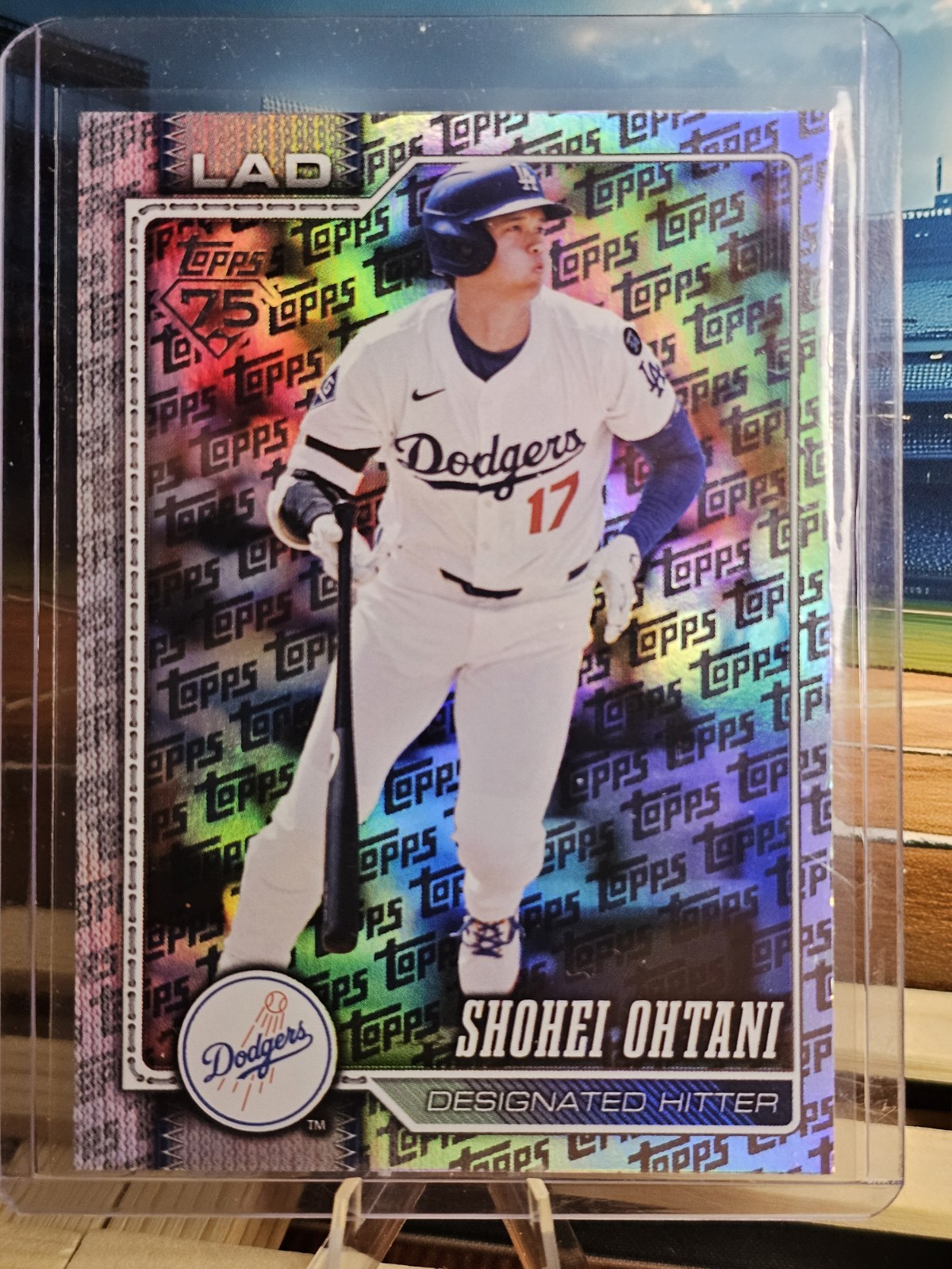 2026 Topps #200 Shohei Ohtani Los Angeles Dodgers Topps Foil Pattern SP