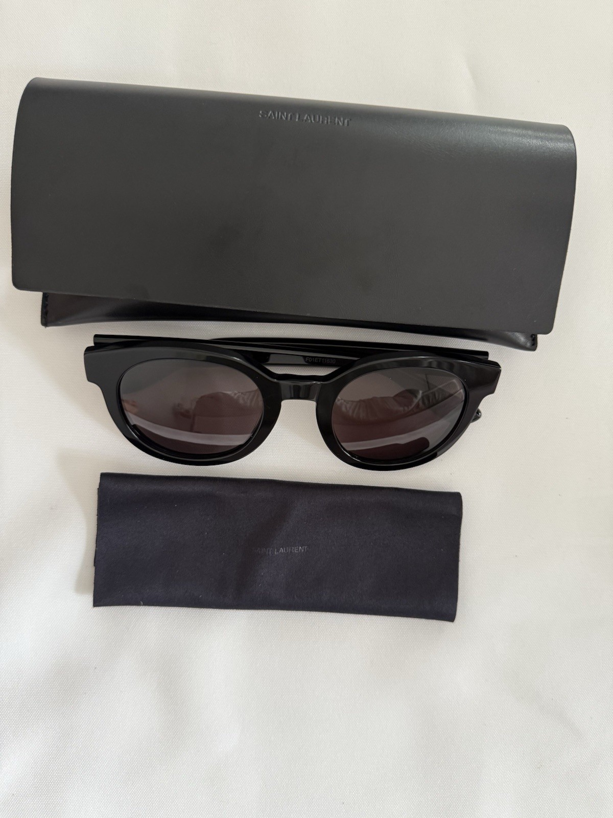 Occhiali da sole Saint Laurent monogramma acetato nero SL M15 nero grigio oro