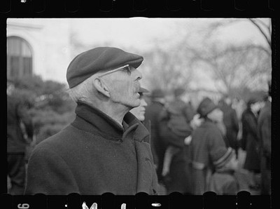 Photo:Washington D.C. 1937 Spectator at Fire Man in Flat Cap Crowd