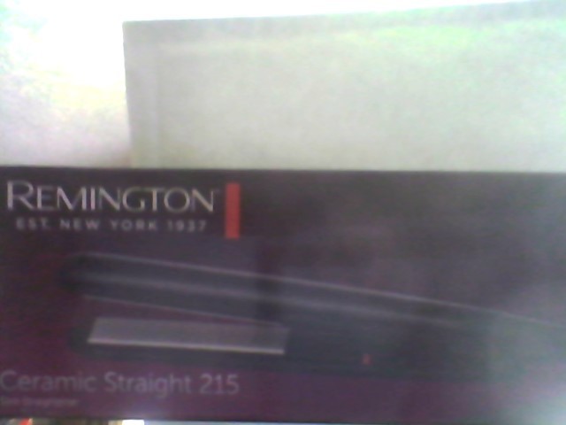 Remington Ceramic Straight 215 Hair Straighteners new sealed free post