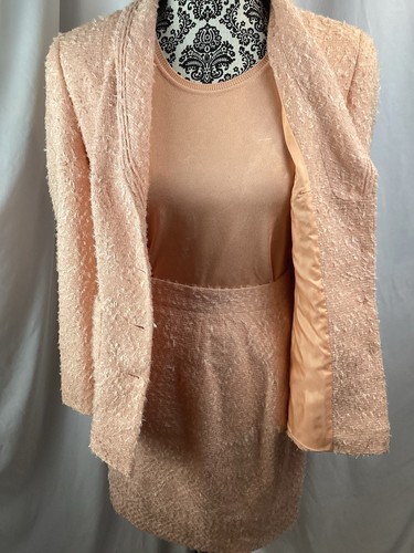 3 Piece Vintage Louis Feraud Peach Boucle Tweed Jacket Skirt Suit + Silk Top Sz8 - Picture 4 of 14