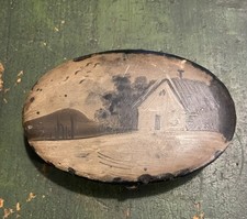 Charming Little Antique Toleware Box