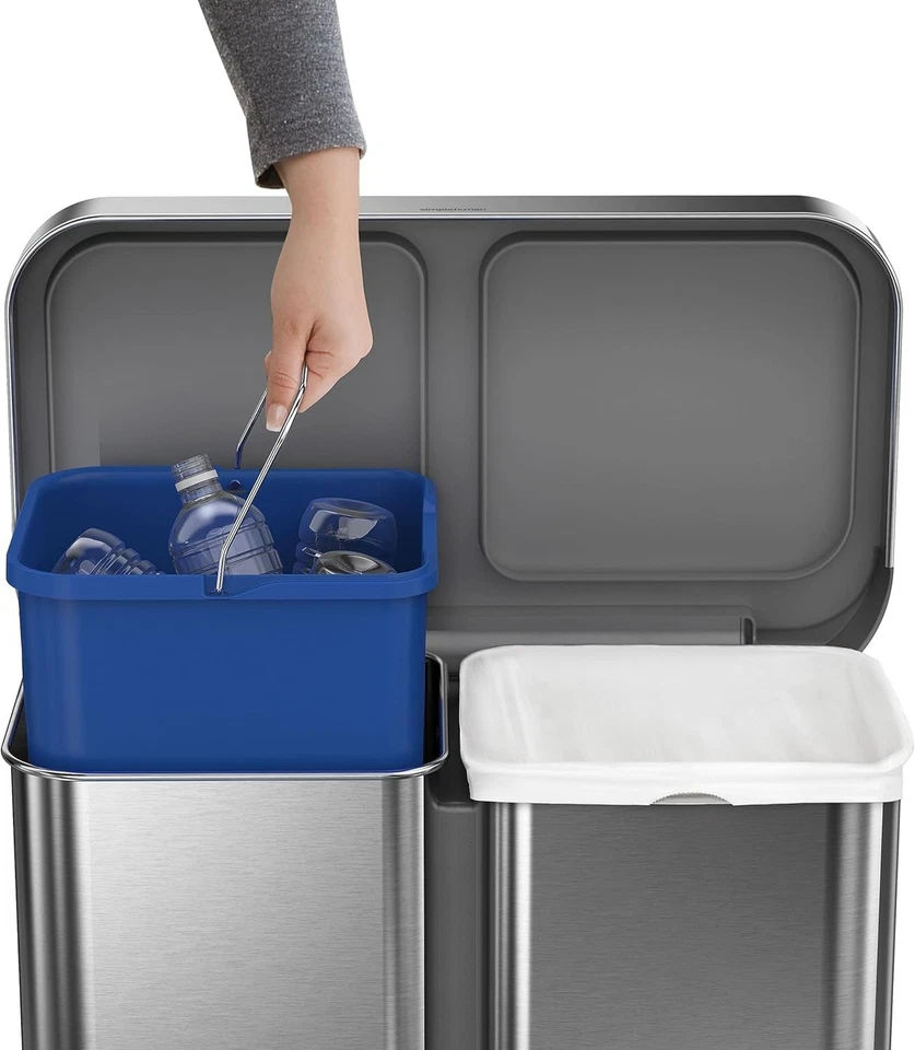 Paso de reciclaje de doble compartimento rectangular simplehuman 58 litros / 15,3 galones Foto 3 de 4
