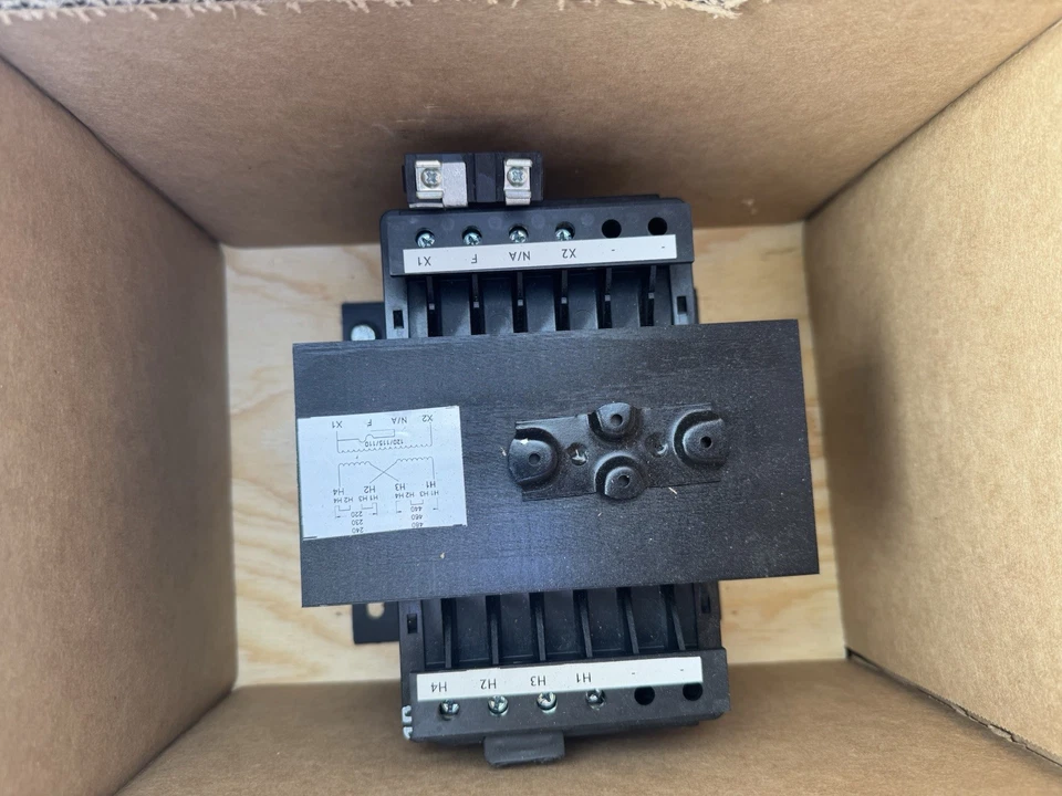 KIT TRANSFORMADOR CONTROL SIEMENS MT1500A CLASIFICACIÓN VA 1500 240V AC/480V AC, 120 VOLTIOS Foto 2 de 4