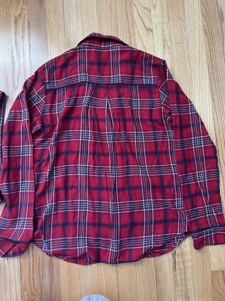 Women’s Ugg Red Plaid Flannel Lounging/Pajama Drawstring Pants Set Small - Image 3 of 4