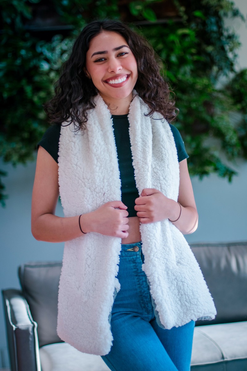 sherpa scarf with pockets