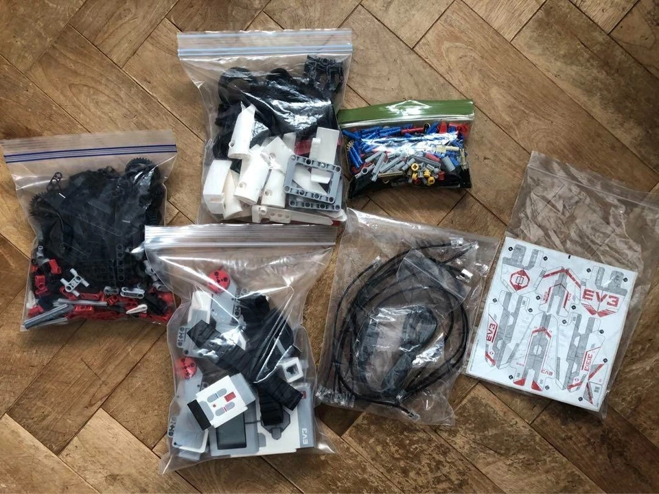 Lego Mindstorms EV3 31313 601 Piece Robot, COMPLETE W/box 100% Complete set - Image 4 of 4