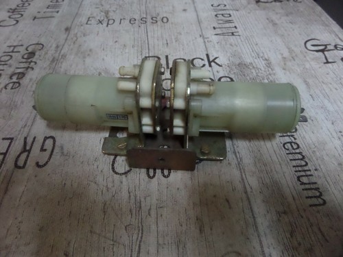 VDO  Doppel Waschwasserpumpe   BMW?