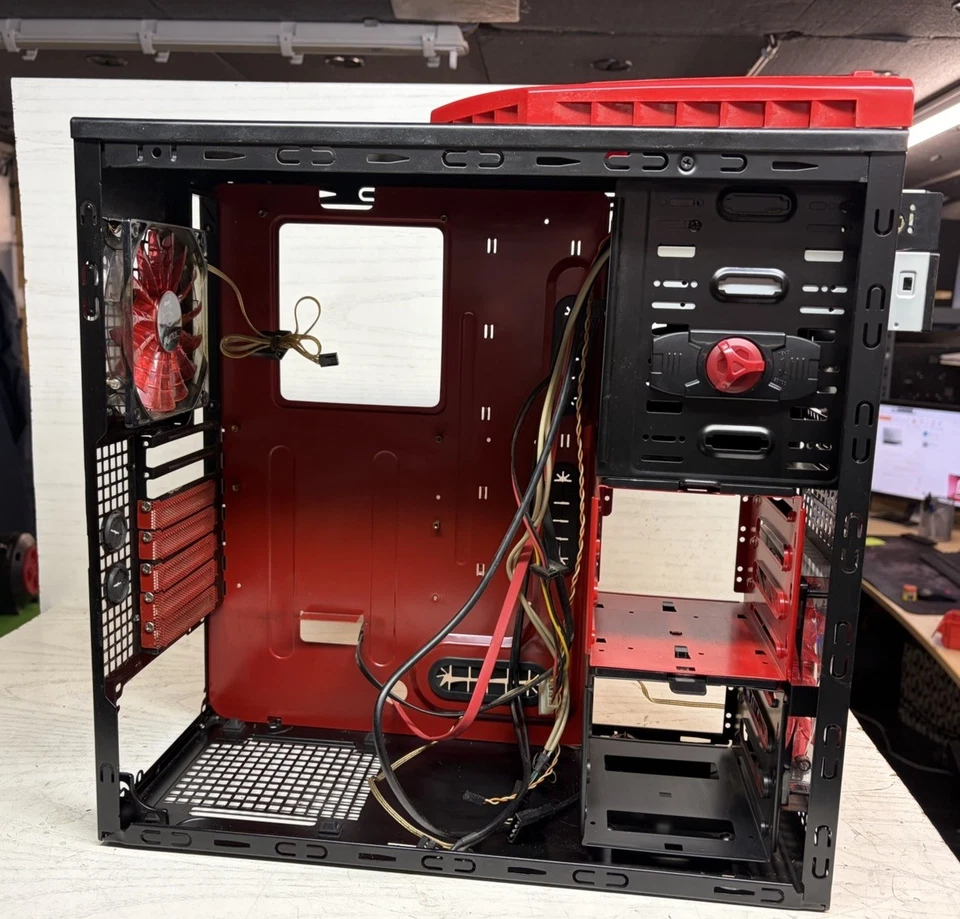 Boîtier PC AeroCool Syclone Star Cruiser Tuning Vintage ATX – Excellent État - Photo 4/4