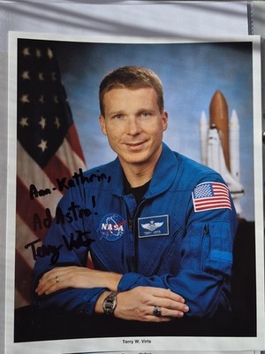 NASA Astronaut Terry Virts Autogramm 8x10 Original Signiert