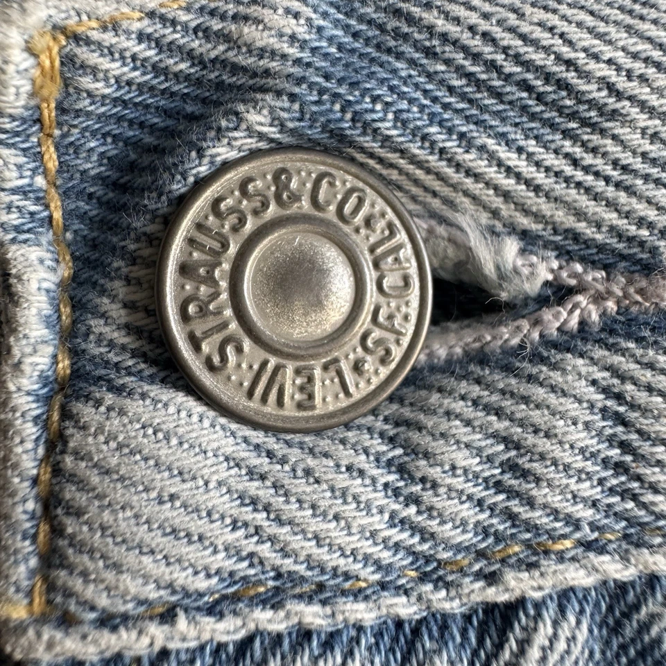 Levi's 501 90’s Light Wash Womens Size 16W M Regular Baggy Fit Denim Jeans - Image 2 of 4