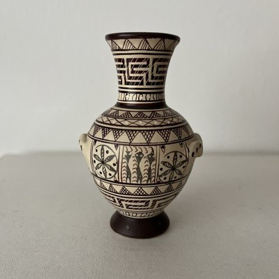Keramik Vase D. Vassilopoulos signiert Handarbeit bemalt 800 v. Chr. Replik 3'' hoch 