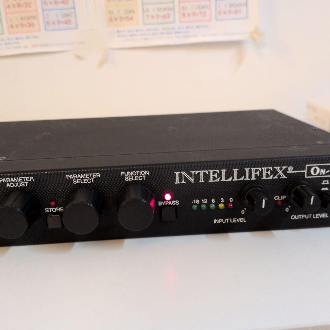 s*n様 Rocktron Intellifex Rocktron INTELLIFEX On-Line Guitar Effects Processor Rack | eBay