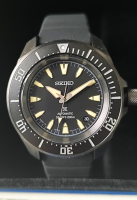 Seiko Black Dial Caliber 4R35 Silicone strap 200 meters SRPL15J1