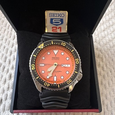 NEW OPEN BOX Seiko 5 SKX Men's Orange Diver 200m Watch SKX011J Made in Japan