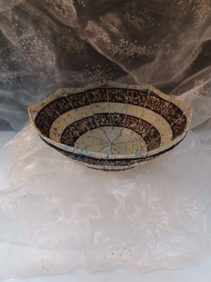 Vintage Handcrafted Wire & Seed Bead Bowl Gold & Multicolored Beaded Trinket 7  