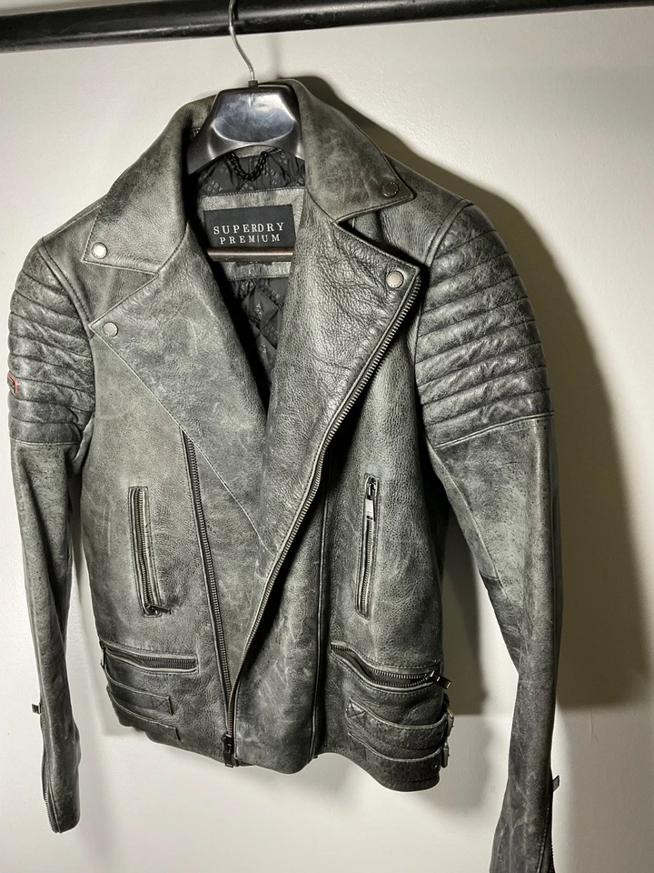 Chaqueta de cuero súper seca Foto 3 de 4