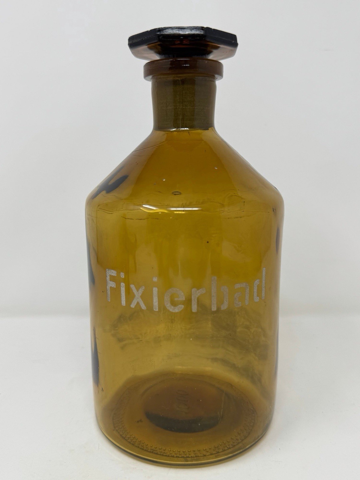 VTG amber glass photo laboratory bottle labeled w "Fixierbad" (fixing bath)