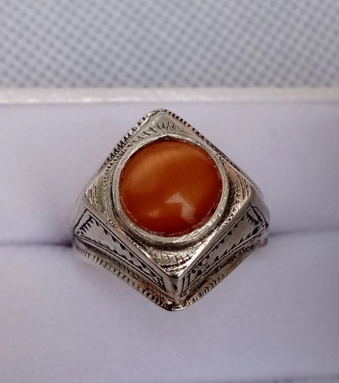 Bague en argent 925 massif et pierre orange artisanale touareg du Sahara taille 62