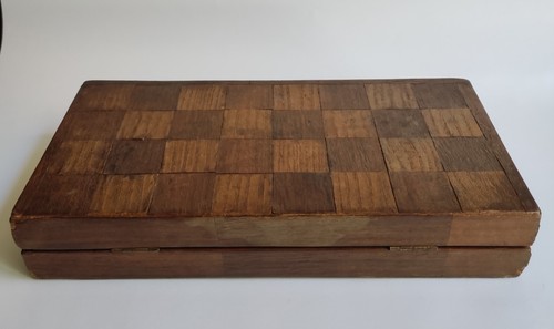 ANTIGUO TABLERO DE AJEDREZ Y BACKGAMMON DE MADERA CON DAMAS - SIGLO XIX - Imagen 7 de 12