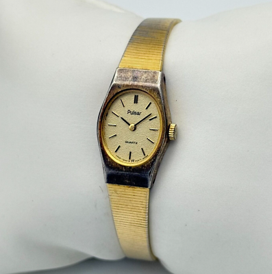 #ad #ad Vintage 1990s Women#x27;s PULSAR Petite Gold Tone Bracelet Watch 16mm V232 5960 $13.99