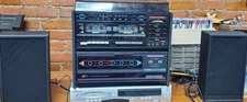 Sound Design Stereo Model # 683-1809 Am/FM Reciever, Cassette, Phono w/ Speakers