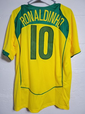Brazil 2004 Jersey Ronaldinho #10 - Classic Football Shirt + Free Gift
