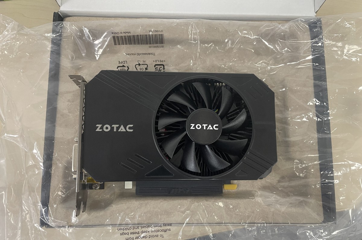 ZOTAC GTX 960 2GB (ZT-90310-10M) NVIDIA GeForce Graphics Card