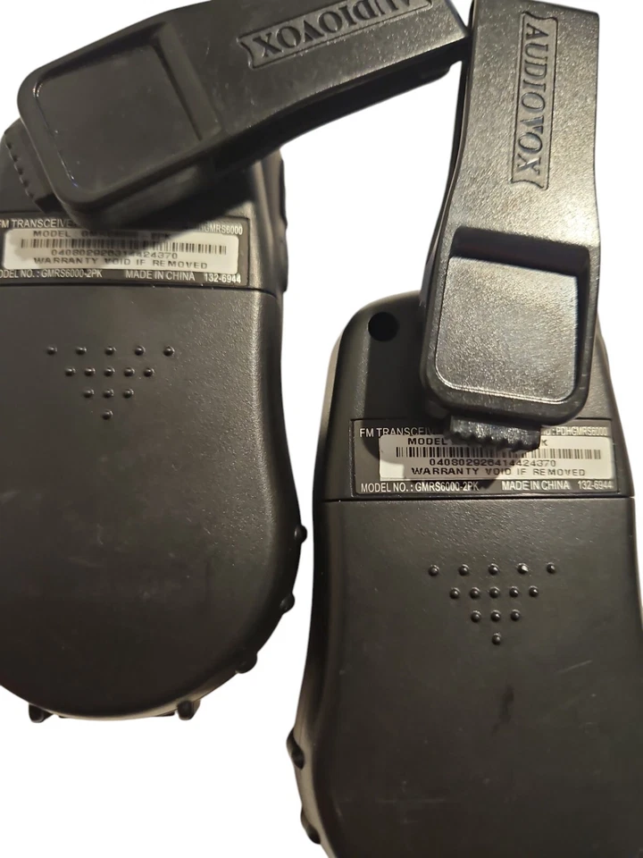 Audiovox 2 路收音机套件 GMRS6DS 132-7239 对讲机带充电底座 GUC — 第 2/2 张图片