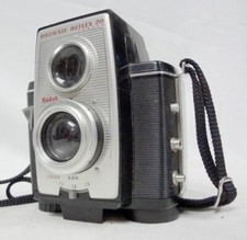 Vintage Antique 1960s Kodak Brownie Reflex 20 TLR Box Film Camera w/ Strap