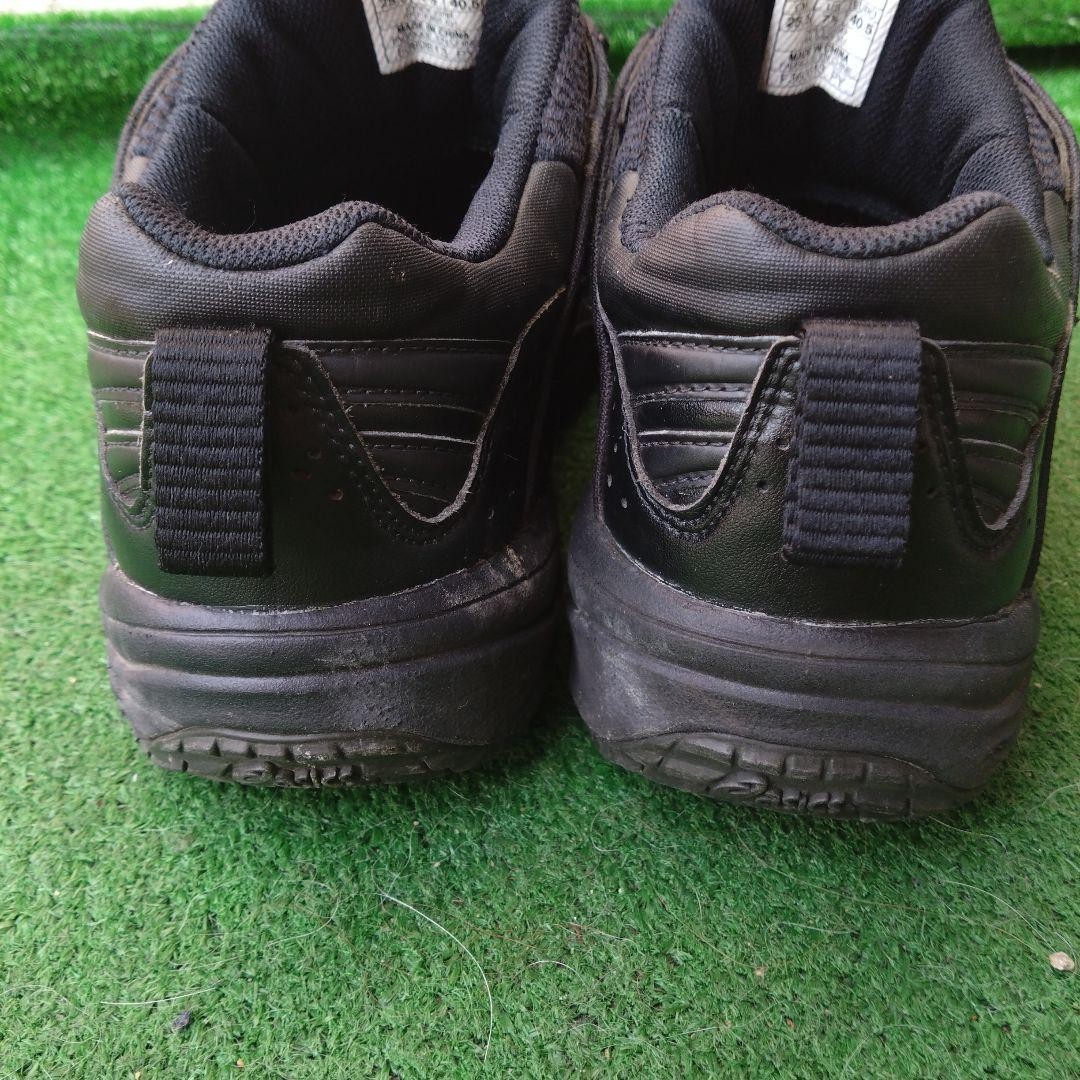 SAOLA Scarpe sportive Asics uomo nere 7.5US ottime condizioni usate