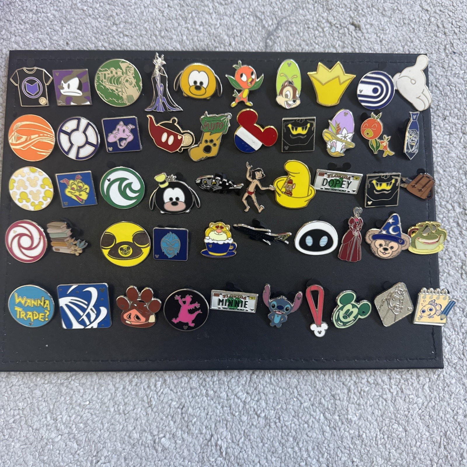 Disney Trading Pins X 50 Assorted Characters UK SELLER For American Parks