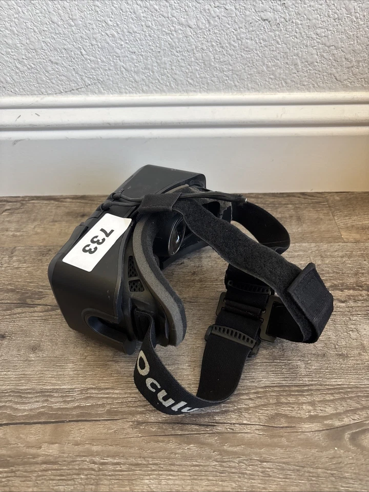 Oculus DK2 Development Kit 2 Virtual Reality Headset Parts Or Not Working - Image 2 of 3