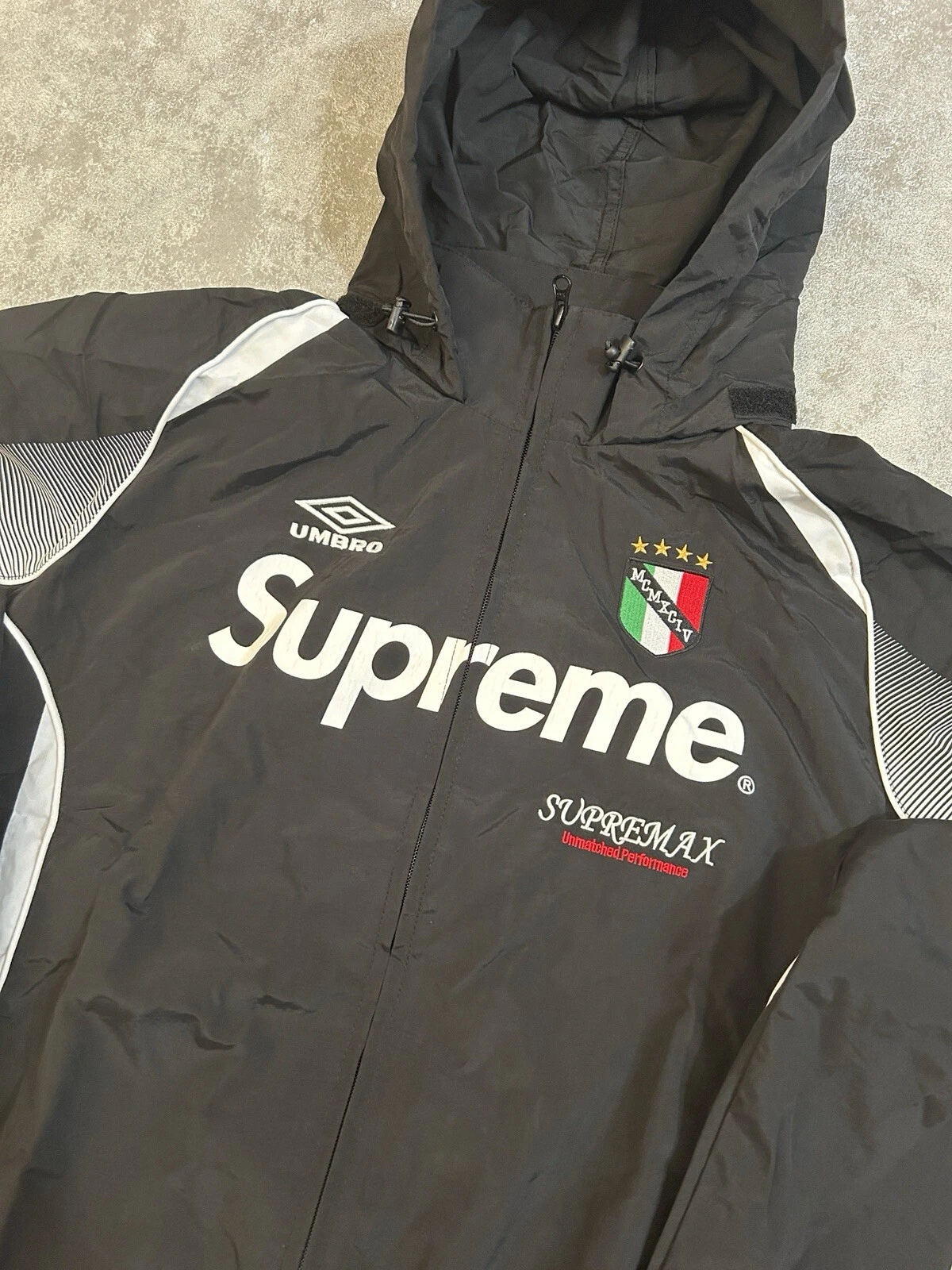 Rara tuta SS22 Umbro X Supreme Track taglia L swag