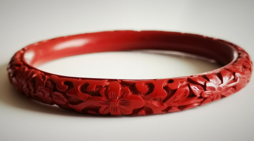 Vintage Chinese Carved Red Cinnabar Floral Bangle Bracelet - Picture 1 of 5
