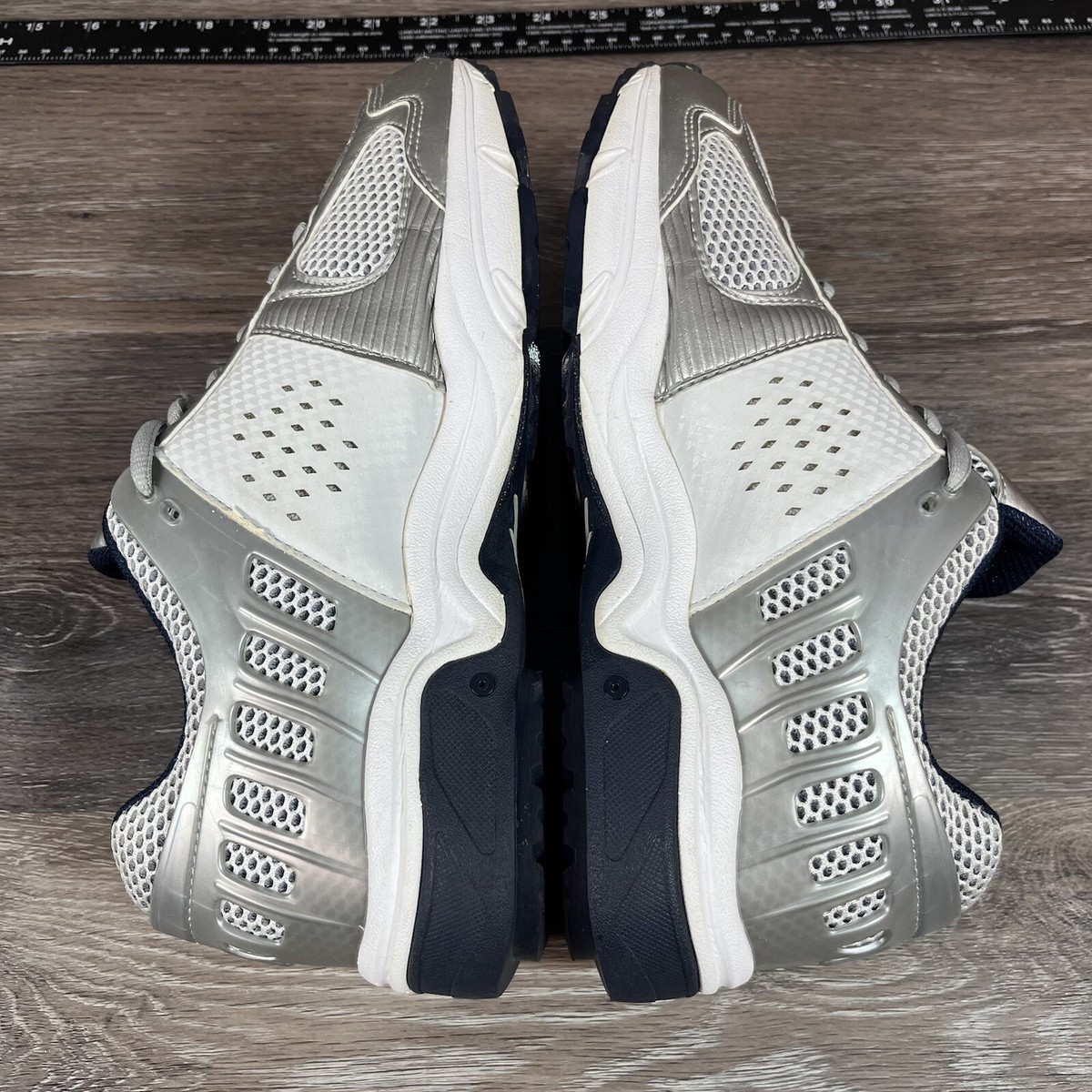 Gravity Defyer Mens Walking Shoes Silver White TB902FWBS-M/W Low Top Size 7.5 Gravity Defyer Mens Walking Shoes Silver White TB902FWBS Low  main image 2
