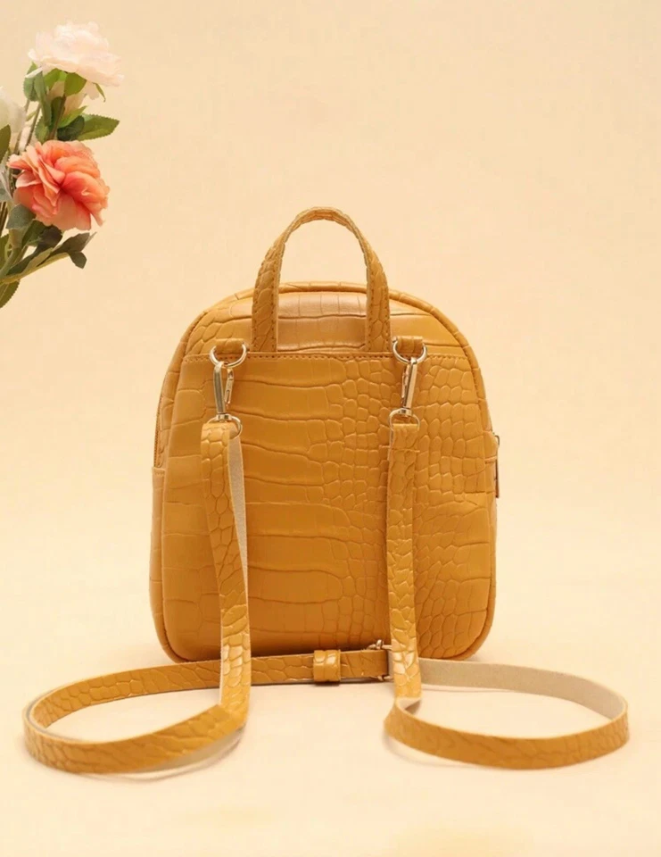 Sac A Dos Simili Cuir Crocodile Jaune Citron Moutarde Femme Noeud Papillon Zippé - Photo 3/4