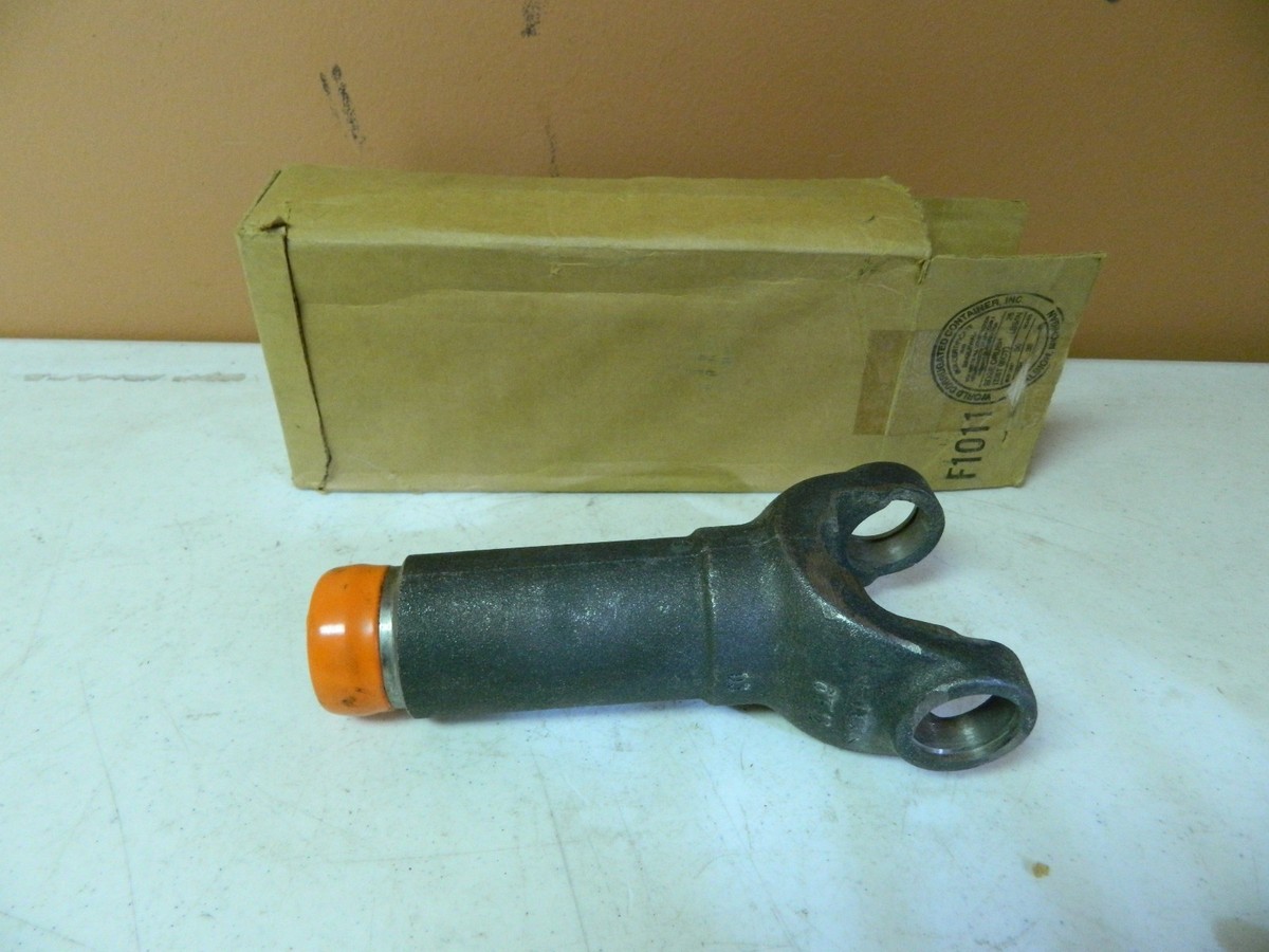 1999-2002 Ford F-250 F-350 Excursion Trans Slip Yoke Spicer