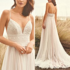 Boho Wedding Dress Spaghett Strap V Neck Sleeveless Lace Bodice Beach Bride Gown