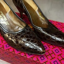Brown 40 s Alligator Heels